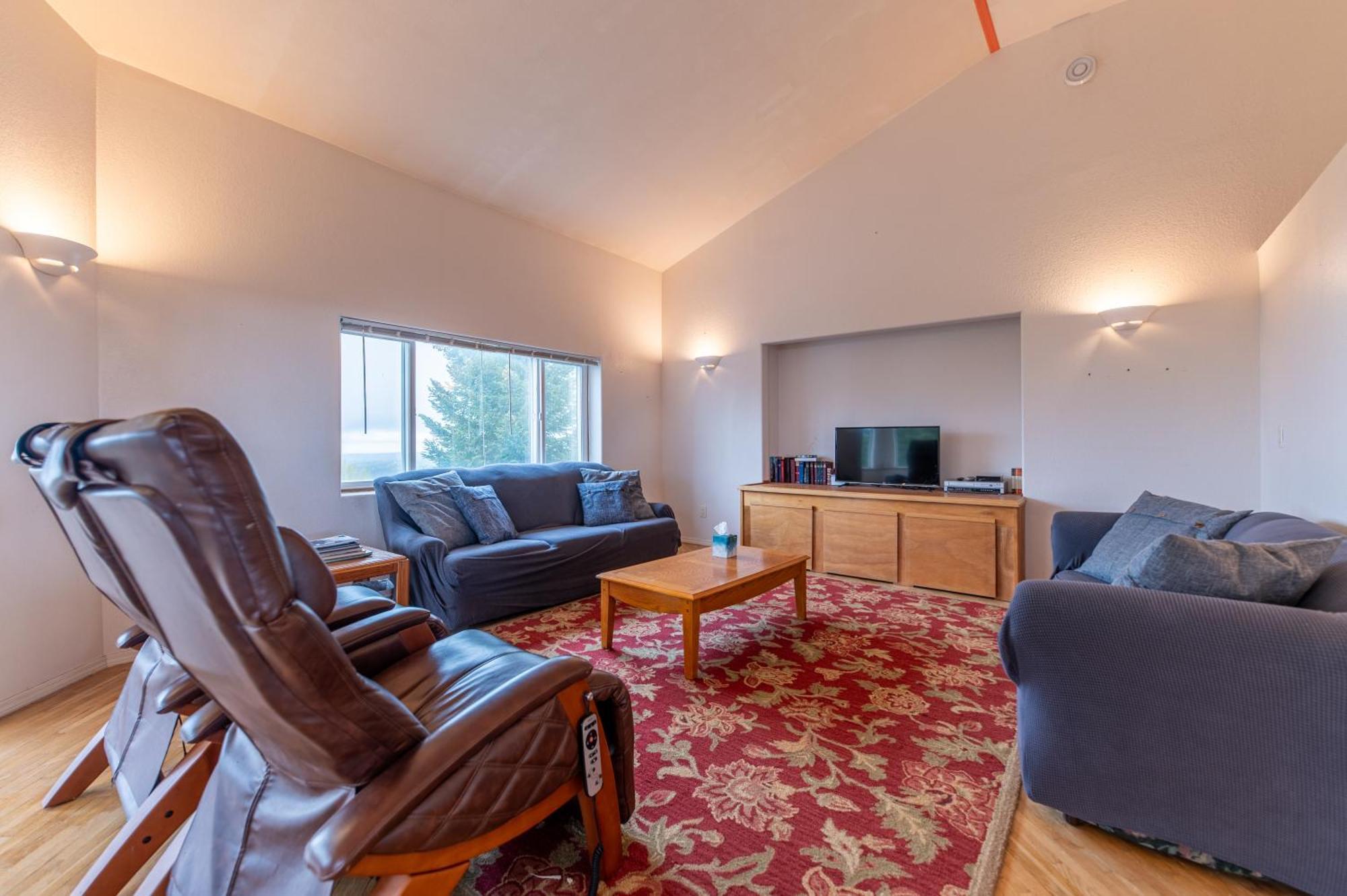 Girded Heart Lodge Anchor Point Экстерьер фото