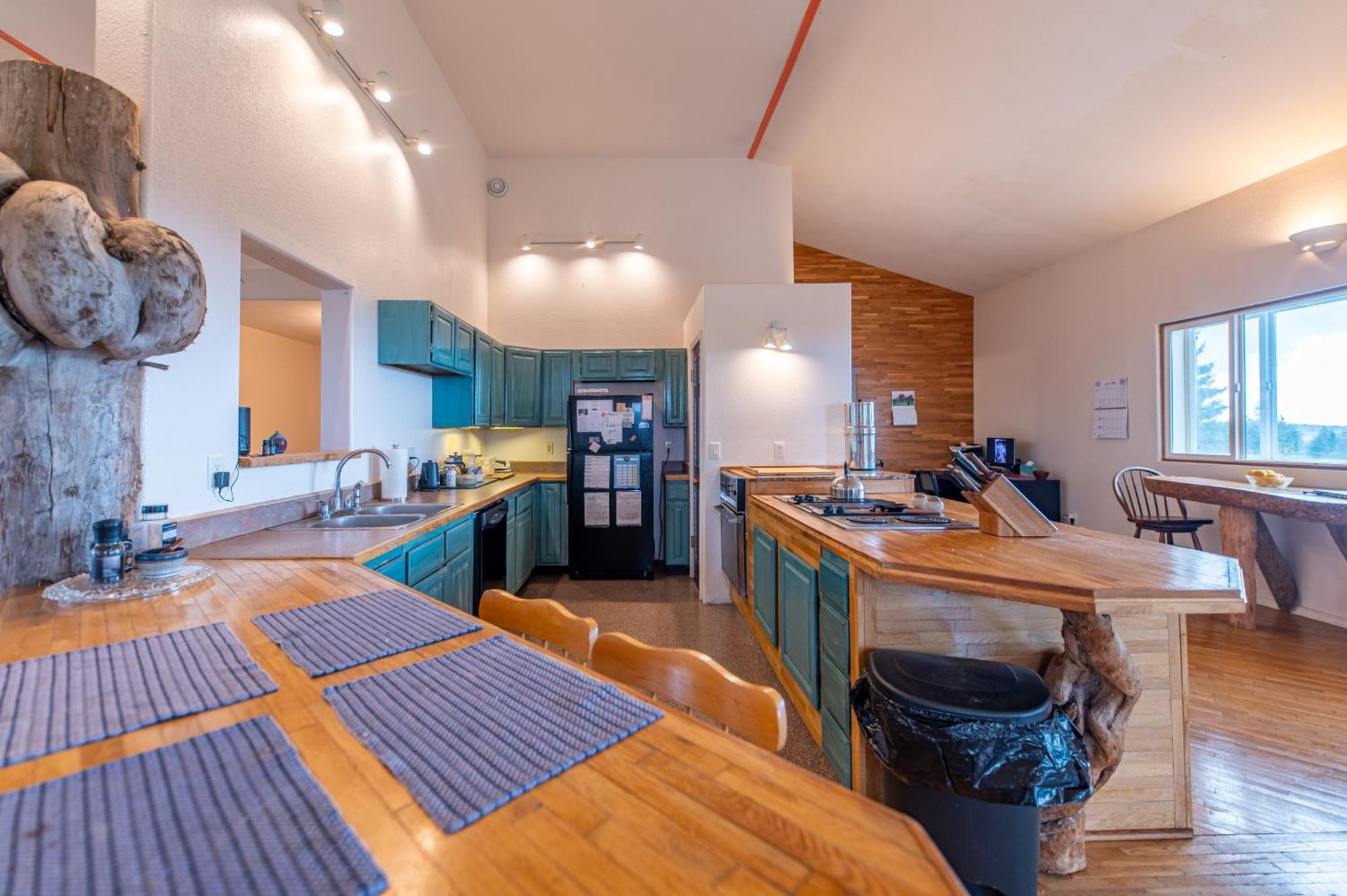 Girded Heart Lodge Anchor Point Экстерьер фото
